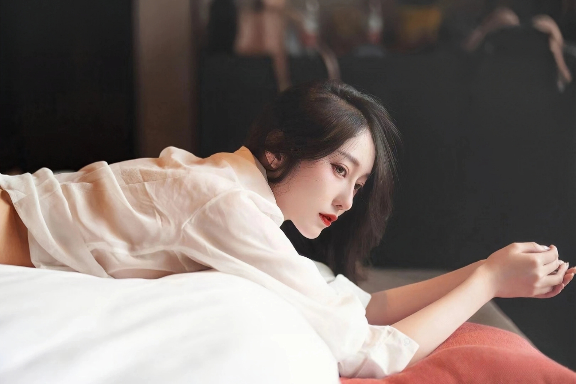 王毅分别会见上合组织秘书长和乌兹别克斯坦、塔吉克斯坦、巴基斯坦、伊朗外长